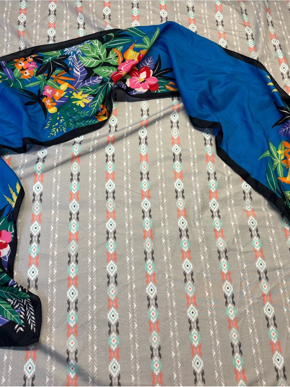 🌀Vibrant Blue Tropical Floral Satin Scarf - Picture 2 of 2